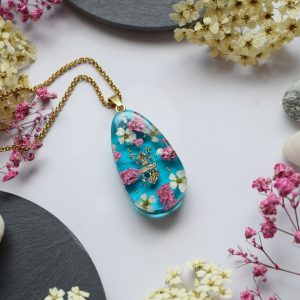 Náhrdelník Rozprávková záhrada slza 3817 A CHO <br><p class="stock in-stock s_in_stock_color can_be_backordered_color woo-custom-stock-status">Skladom 1 ks (aj na objednávku)</p>
