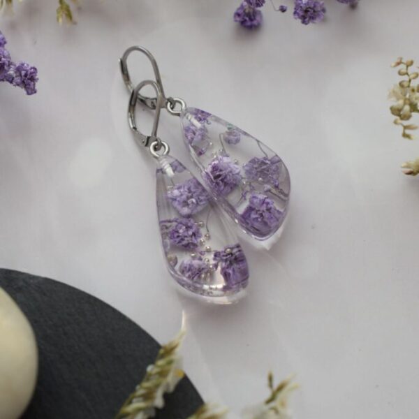 Náušnice Fialová gypsomilka 3-uholníky úzke 3842 A CHO