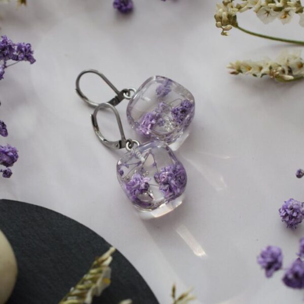 Náušnice Fialová gypsomilka štvorce 3843 A CHO