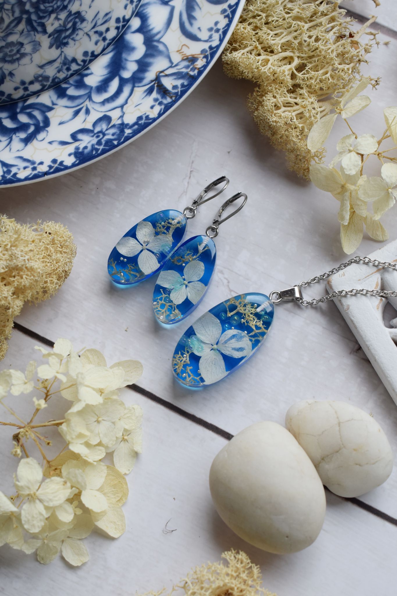 Náušnice zimná hortenzia ovály 3892 B CHO – Obrázok 7