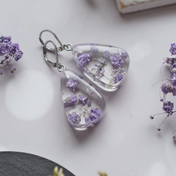 Náušnice Fialová gypsomilka trojuholníky 3927 B CHO