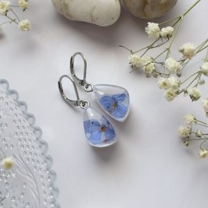 Náušnice Veronika trojuholníčky 3958 A CHO <br><p class="stock in-stock s_in_stock_color can_be_backordered_color woo-custom-stock-status">Skladom 1 ks (aj na objednávku)</p>
