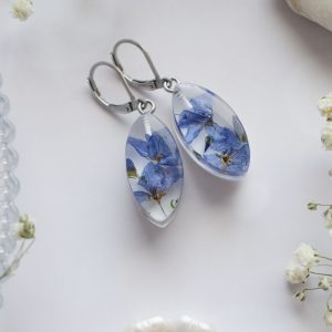 Náušnice Veronika lístky 3961 A CHO <br><p class="stock in-stock s_in_stock_color can_be_backordered_color woo-custom-stock-status">Skladom 3 ks (aj na objednávku)</p>